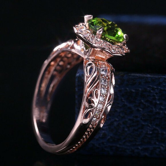 Elegant Rose Gold Round Cubic Zirconia Ring - Picture 4 of 6